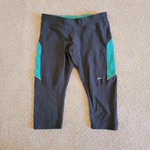 Nike small leggings